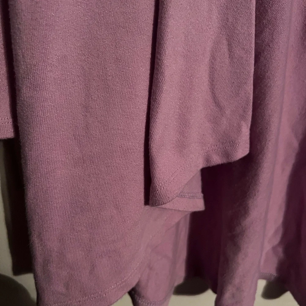 Cardigan style lavender wrap/sweater by Wantables.  Long sleeve. - Picture 4 of 6